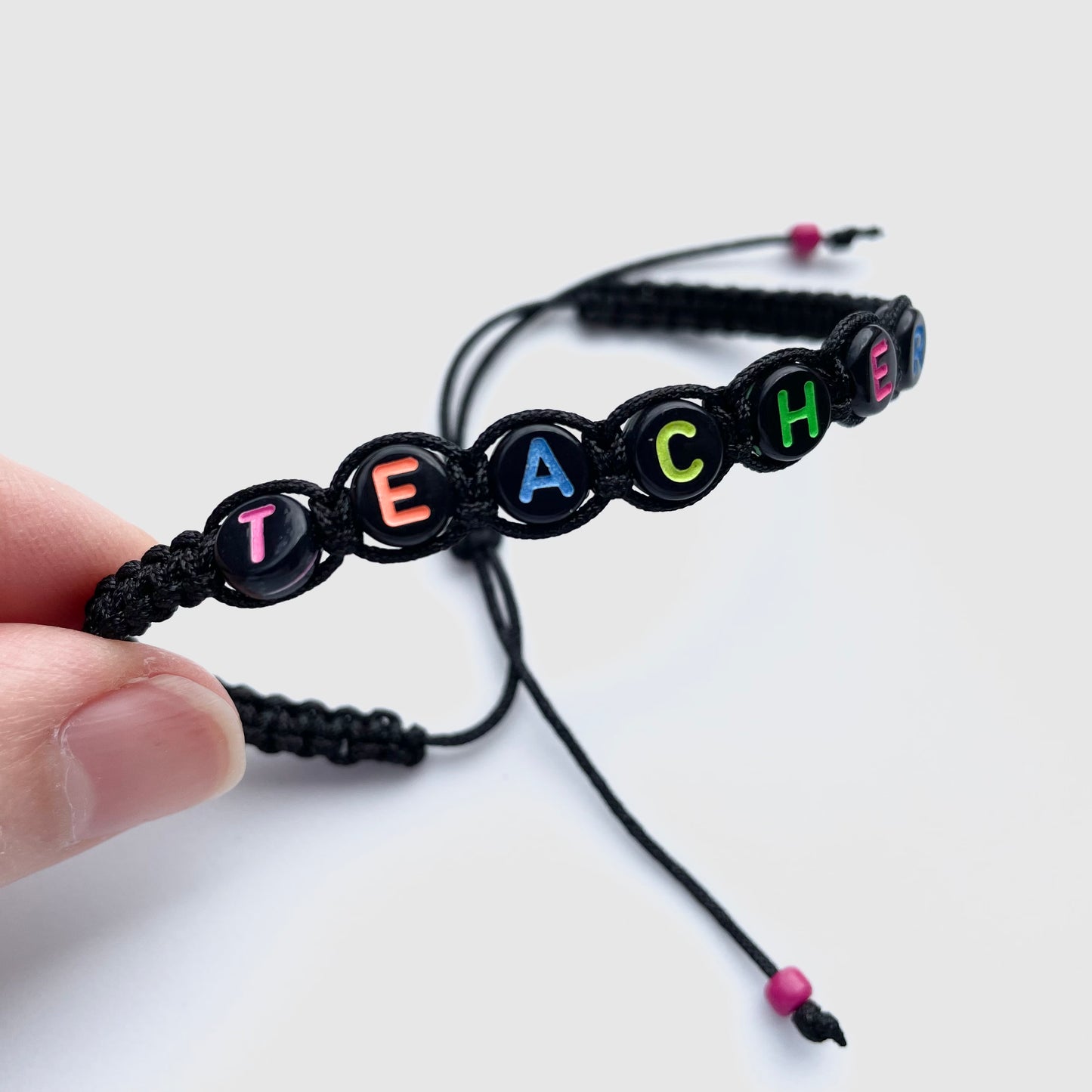 Pulsera tejida personalizable