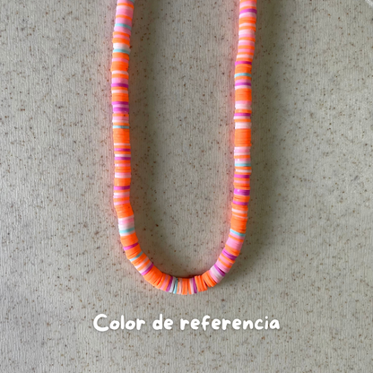 Collar de fimo y donas doradas